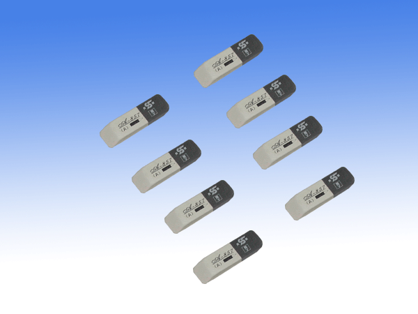 厂商：小天使橡皮制造有限公司            名称：黑白两用橡皮    型号：AQ-857A